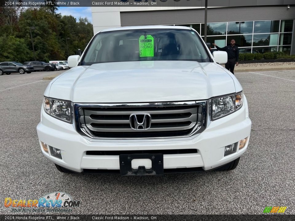 2014 Honda Ridgeline RTL White / Black Photo #2