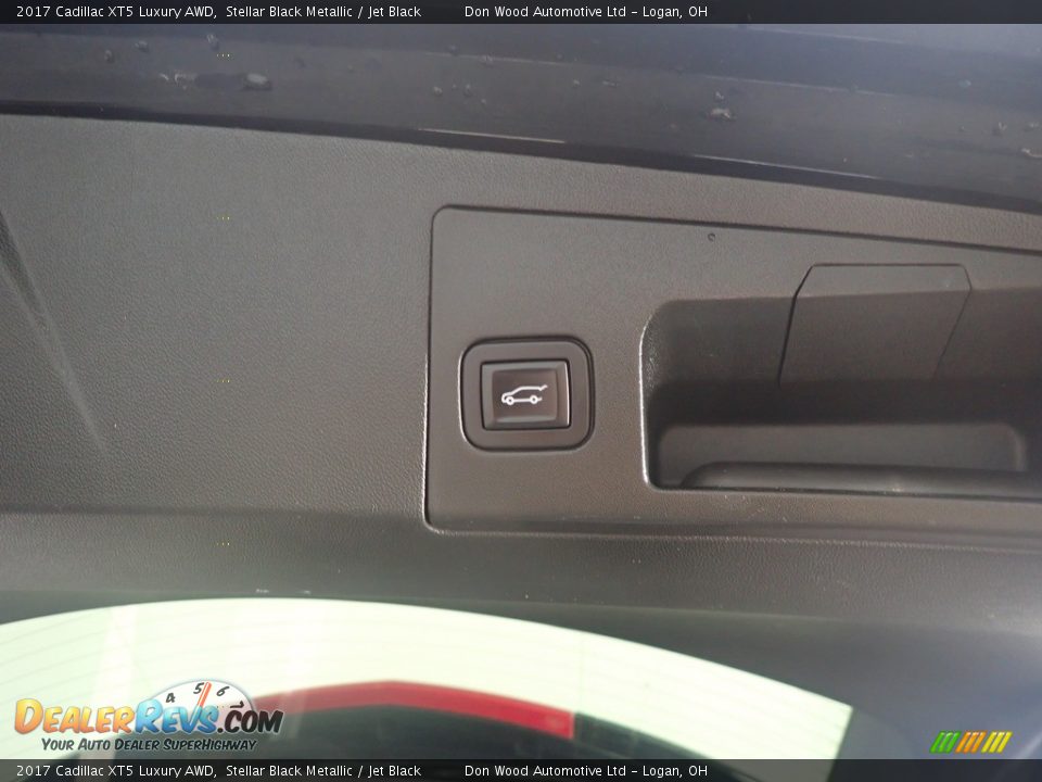 2017 Cadillac XT5 Luxury AWD Stellar Black Metallic / Jet Black Photo #14