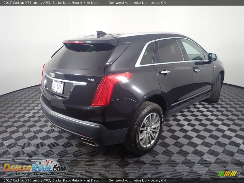 2017 Cadillac XT5 Luxury AWD Stellar Black Metallic / Jet Black Photo #16