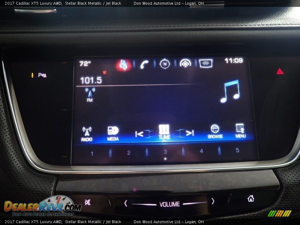 2017 Cadillac XT5 Luxury AWD Stellar Black Metallic / Jet Black Photo #25