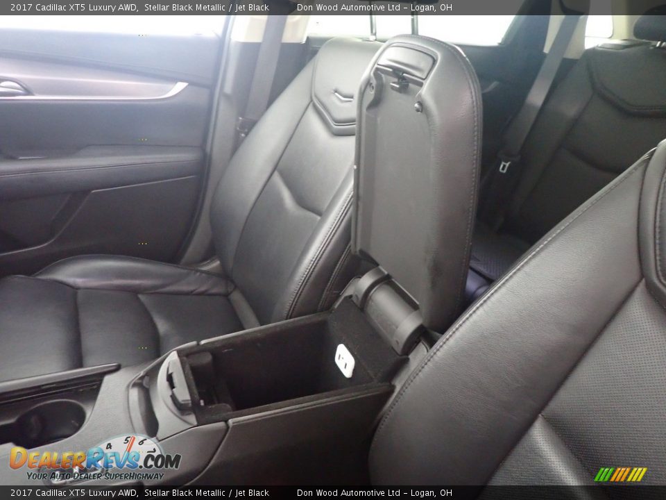 2017 Cadillac XT5 Luxury AWD Stellar Black Metallic / Jet Black Photo #31