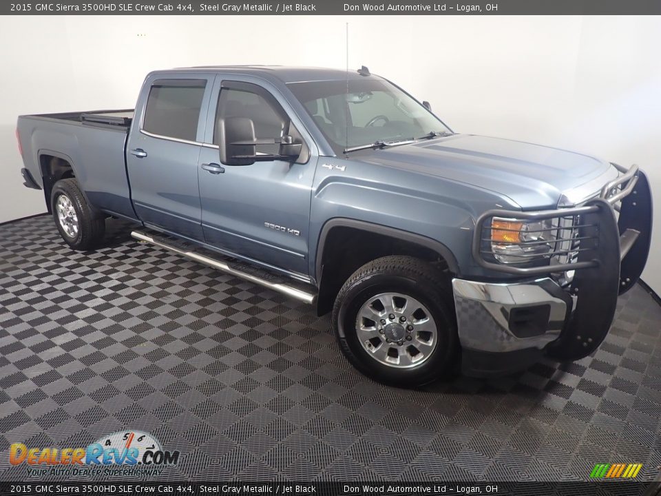 Front 3/4 View of 2015 GMC Sierra 3500HD SLE Crew Cab 4x4 Photo #3