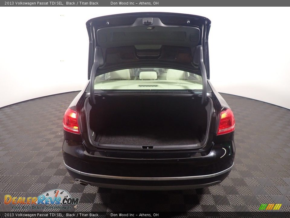 2013 Volkswagen Passat TDI SEL Black / Titan Black Photo #16
