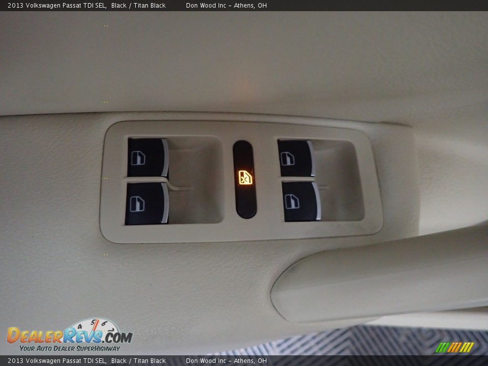 2013 Volkswagen Passat TDI SEL Black / Titan Black Photo #23