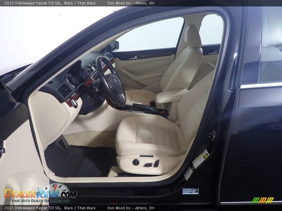 2013 Volkswagen Passat TDI SEL Black / Titan Black Photo #24