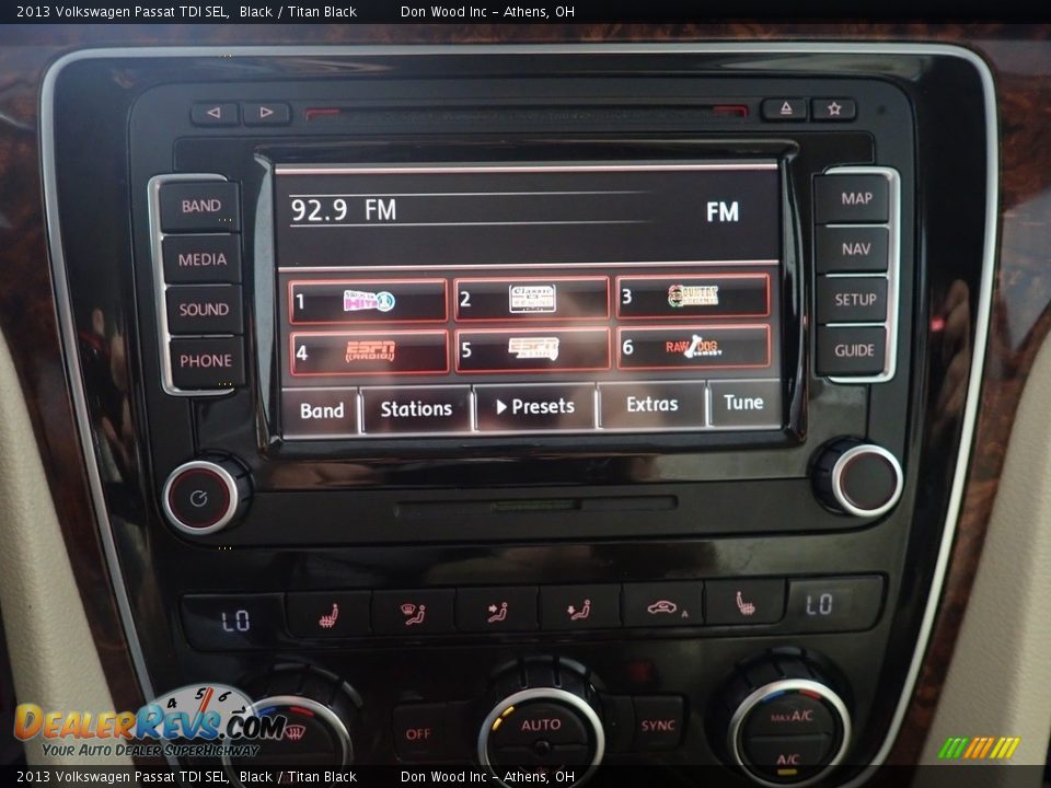 2013 Volkswagen Passat TDI SEL Black / Titan Black Photo #28