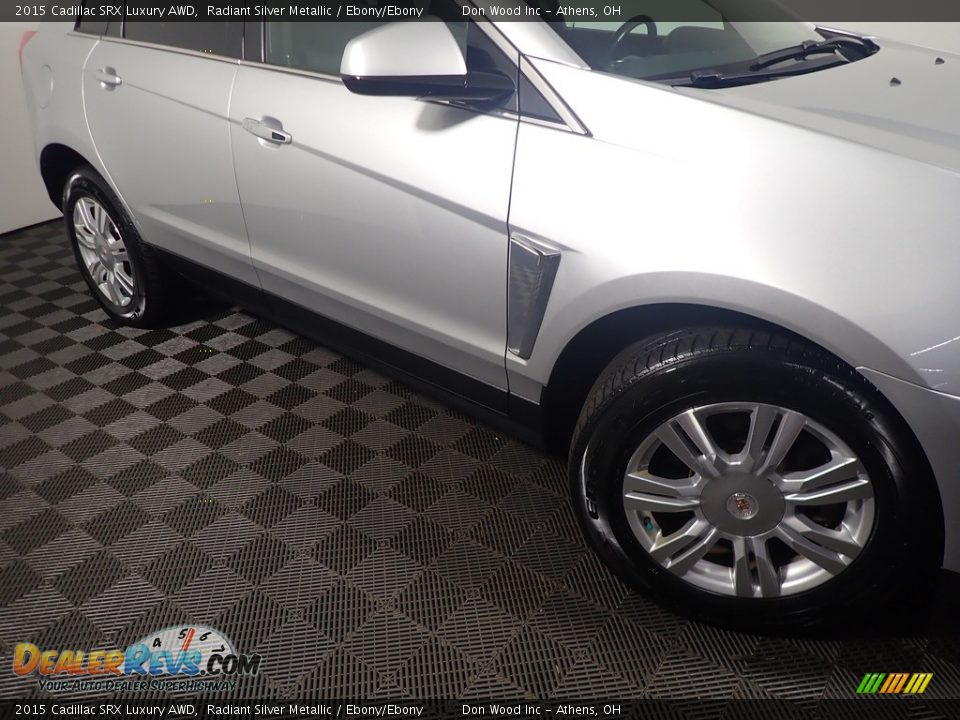 2015 Cadillac SRX Luxury AWD Radiant Silver Metallic / Ebony/Ebony Photo #5
