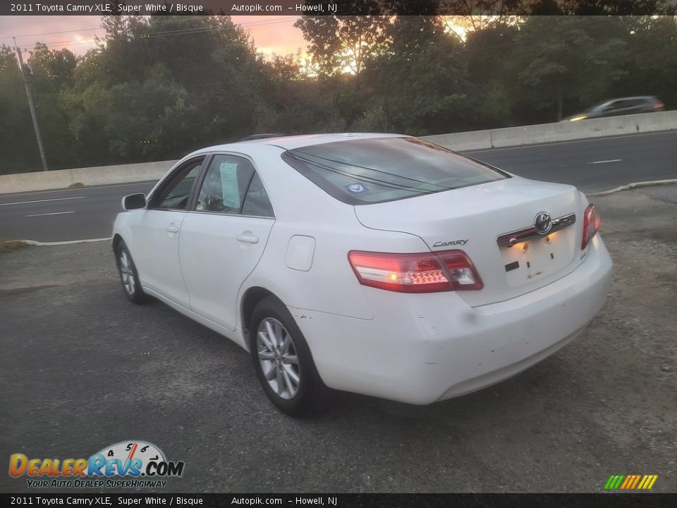 2011 Toyota Camry XLE Super White / Bisque Photo #6