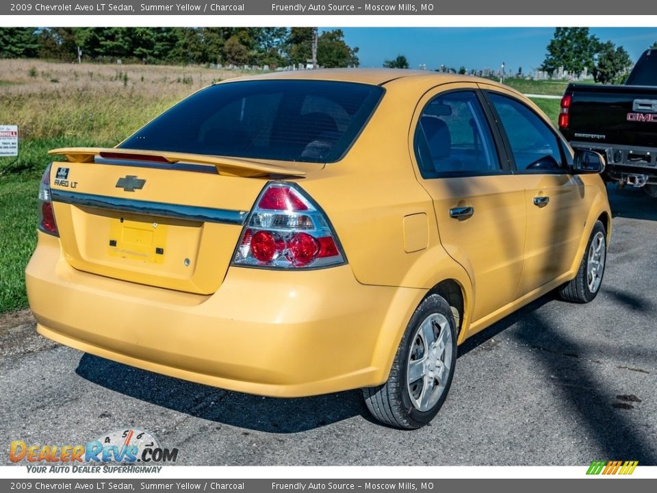 2009 Chevrolet Aveo LT Sedan Summer Yellow / Charcoal Photo #4