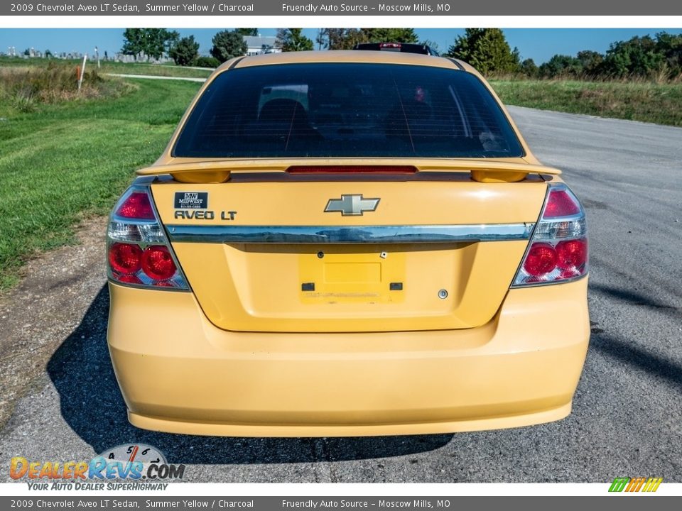 2009 Chevrolet Aveo LT Sedan Summer Yellow / Charcoal Photo #5
