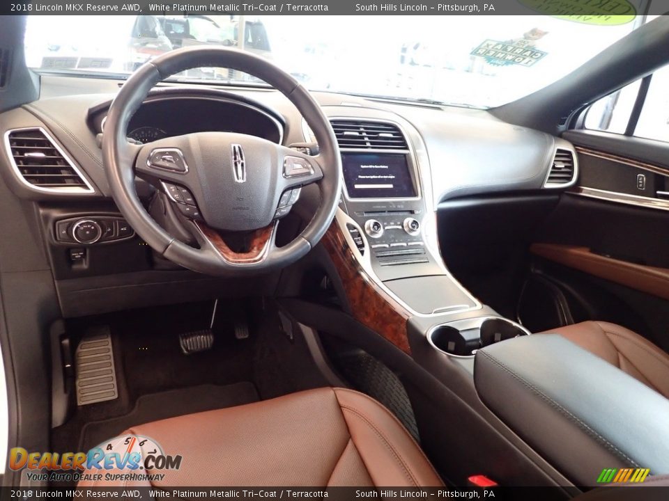 Front Seat of 2018 Lincoln MKX Reserve AWD Photo #17