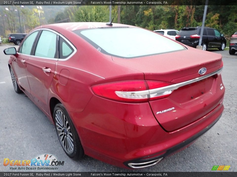 2017 Ford Fusion SE Ruby Red / Medium Light Stone Photo #5