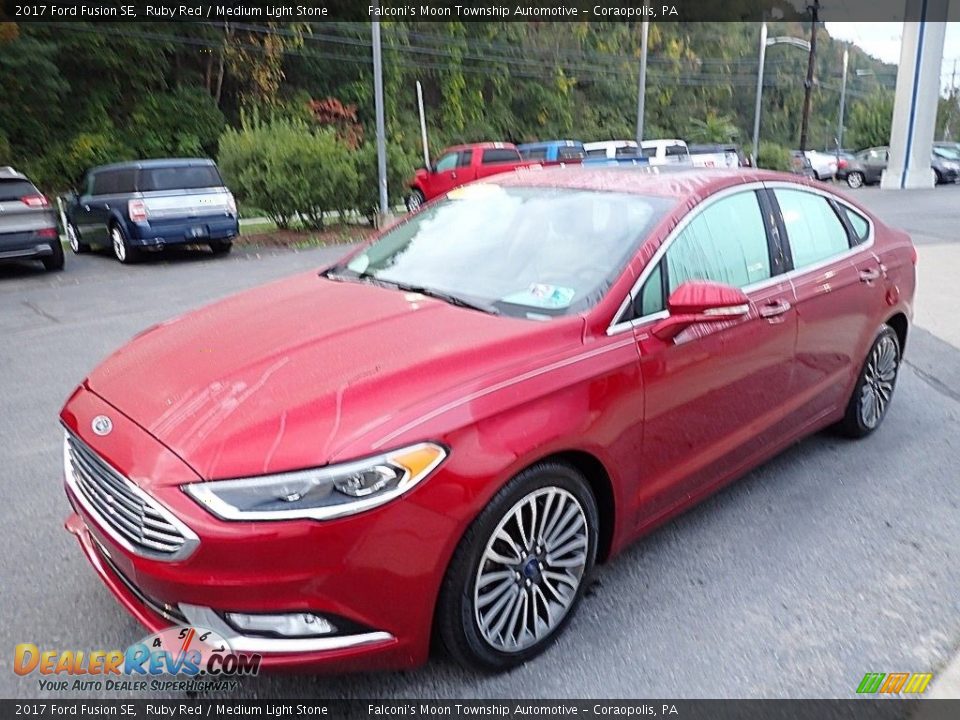 2017 Ford Fusion SE Ruby Red / Medium Light Stone Photo #7