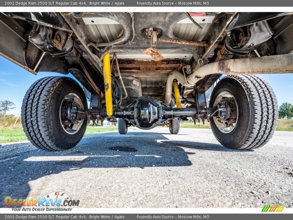 Undercarriage of 2001 Dodge Ram 2500 SLT Regular Cab 4x4 Photo #13