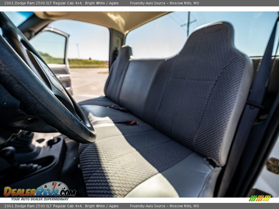 2001 Dodge Ram 2500 SLT Regular Cab 4x4 Bright White / Agate Photo #18