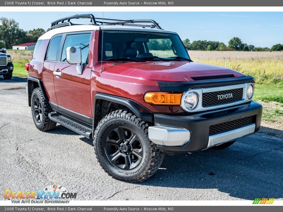 Front 3/4 View of 2008 Toyota FJ Cruiser  Photo #1