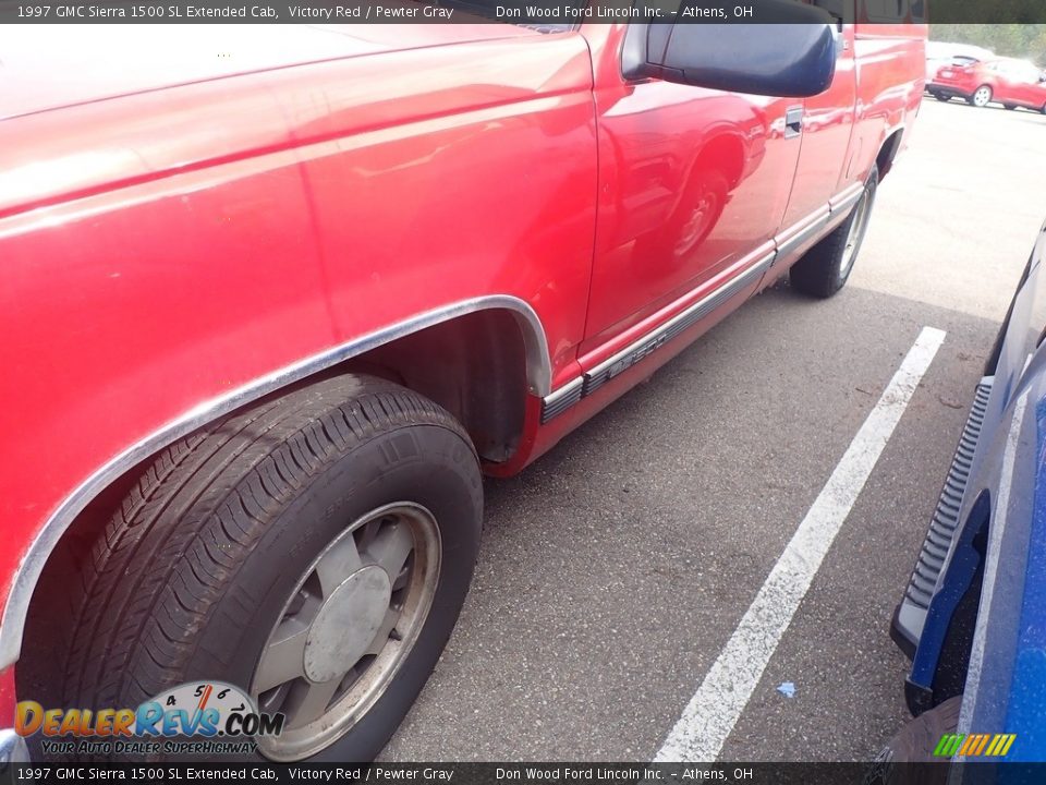 1997 GMC Sierra 1500 SL Extended Cab Victory Red / Pewter Gray Photo #8