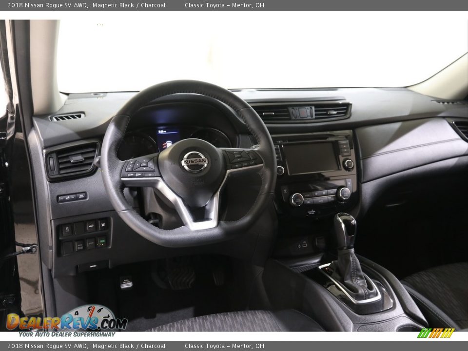 2018 Nissan Rogue SV AWD Magnetic Black / Charcoal Photo #6