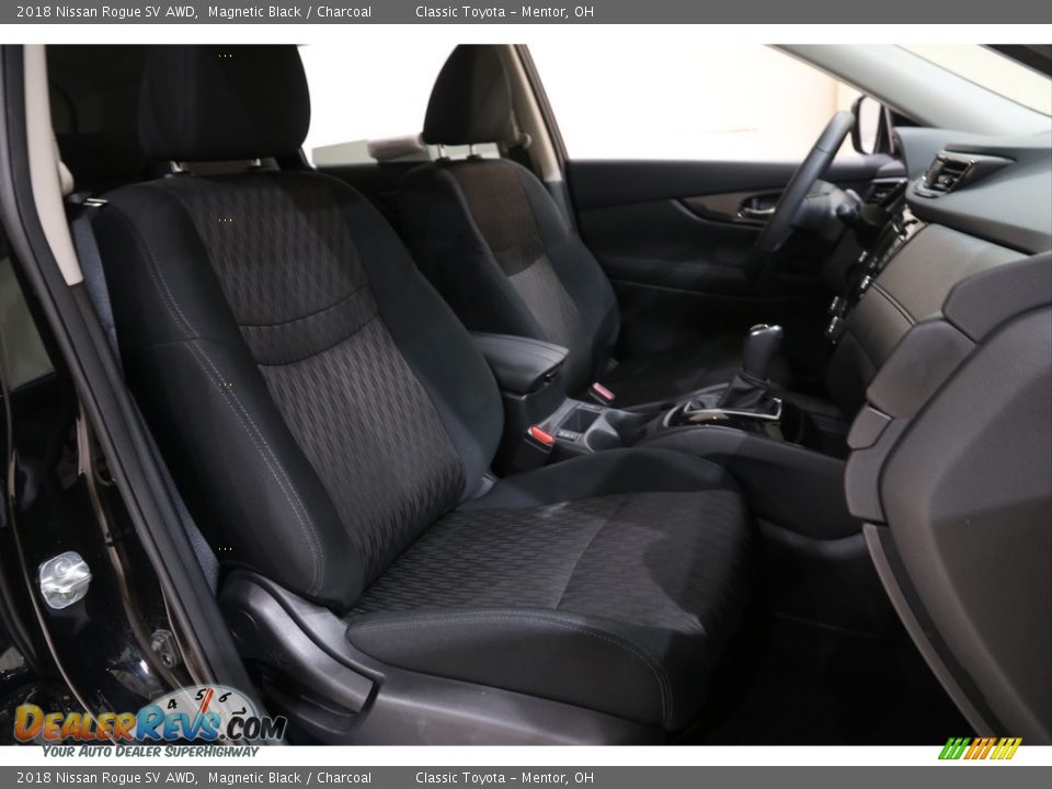 2018 Nissan Rogue SV AWD Magnetic Black / Charcoal Photo #14