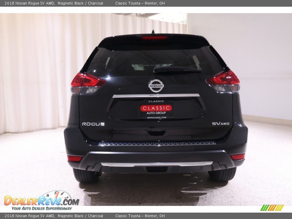 2018 Nissan Rogue SV AWD Magnetic Black / Charcoal Photo #17