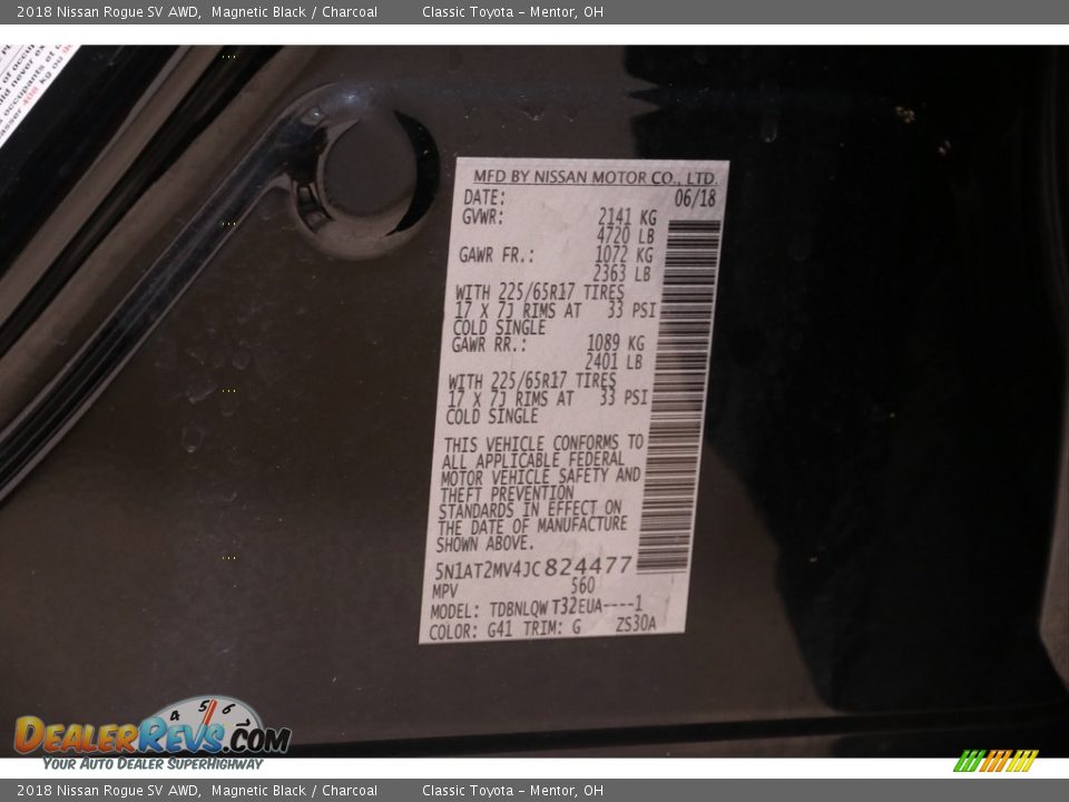 2018 Nissan Rogue SV AWD Magnetic Black / Charcoal Photo #19