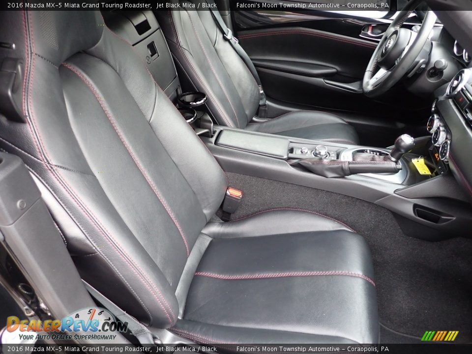 Front Seat of 2016 Mazda MX-5 Miata Grand Touring Roadster Photo #10