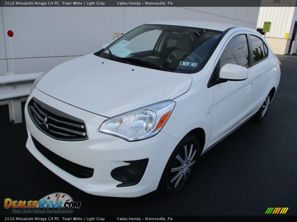 2019 Mitsubishi Mirage G4 RF Pearl White / Light Gray Photo #10