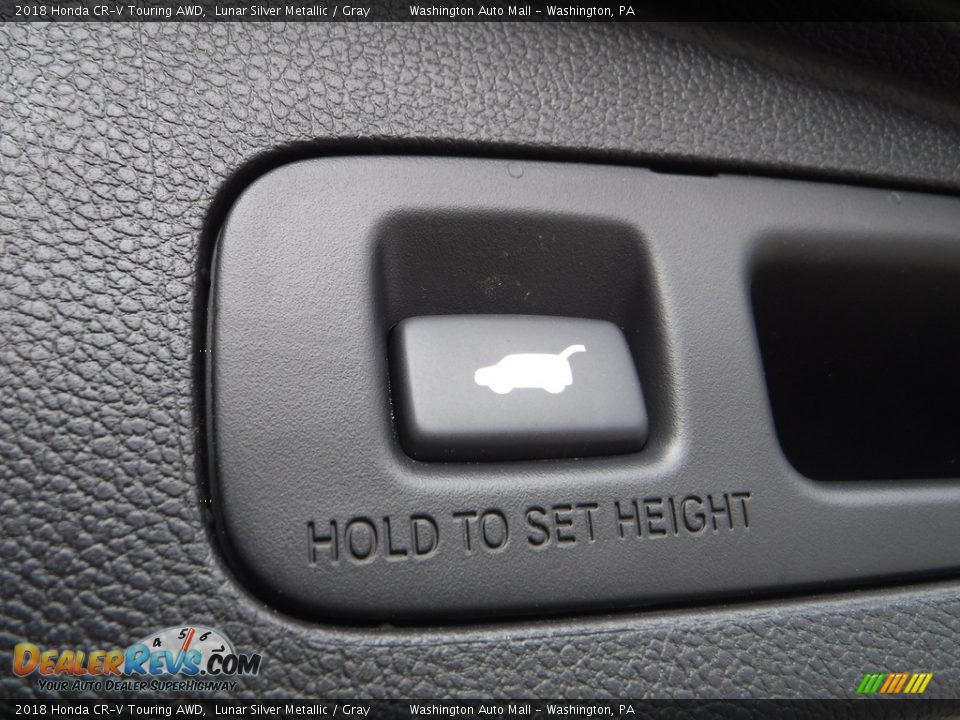 2018 Honda CR-V Touring AWD Lunar Silver Metallic / Gray Photo #32