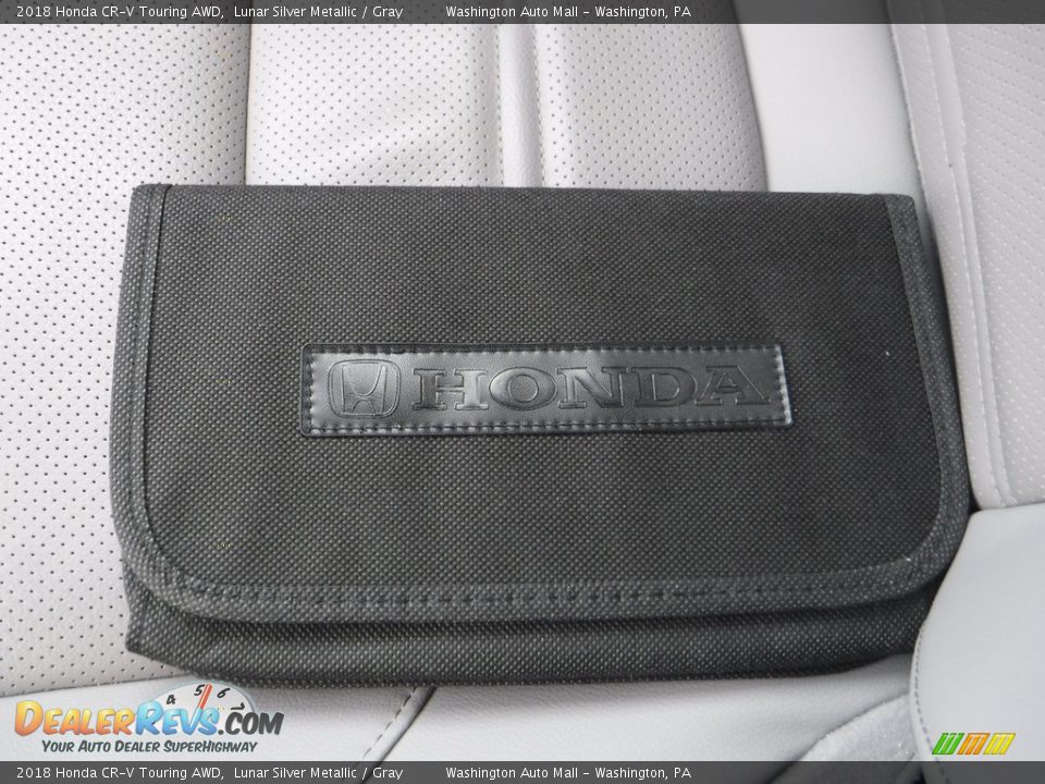 2018 Honda CR-V Touring AWD Lunar Silver Metallic / Gray Photo #33