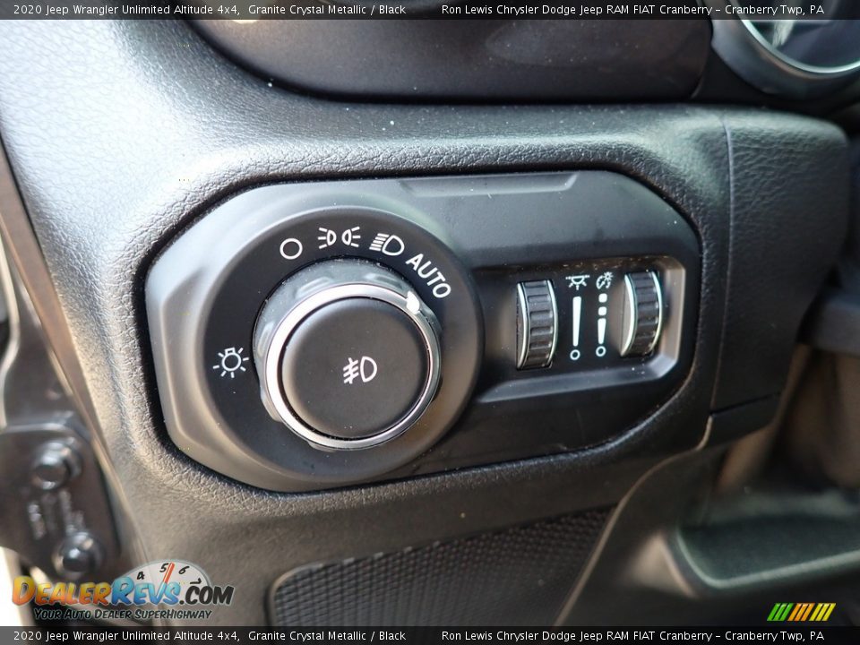Controls of 2020 Jeep Wrangler Unlimited Altitude 4x4 Photo #19