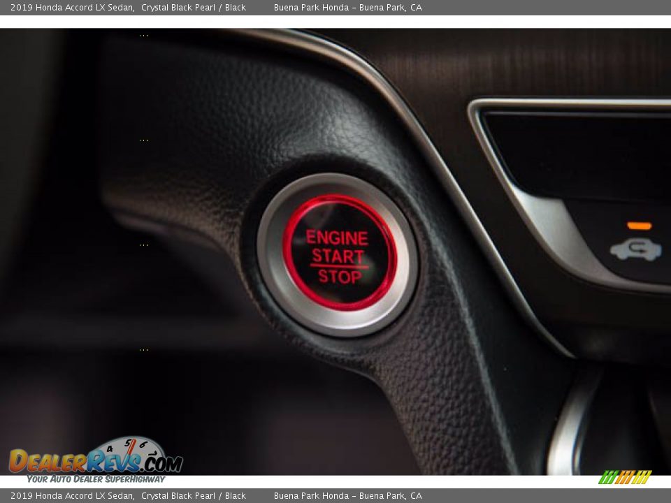 2019 Honda Accord LX Sedan Crystal Black Pearl / Black Photo #18