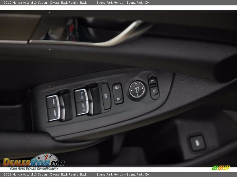 2019 Honda Accord LX Sedan Crystal Black Pearl / Black Photo #31