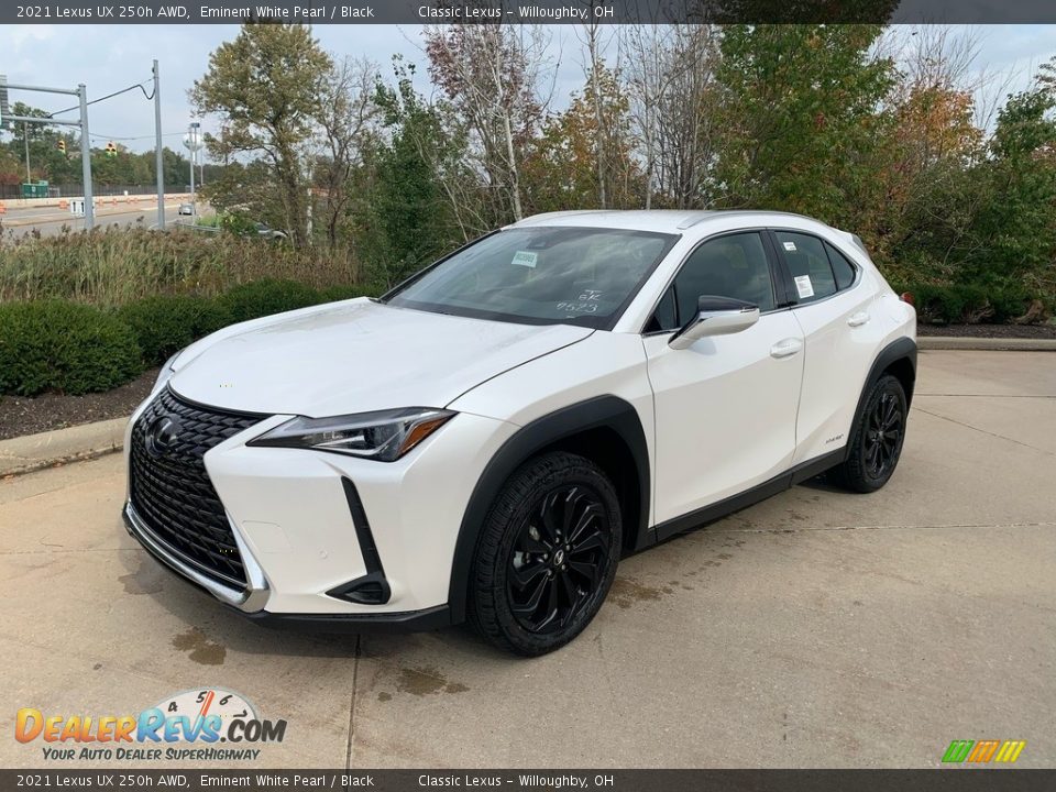 Front 3/4 View of 2021 Lexus UX 250h AWD Photo #1