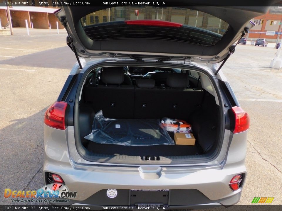 2022 Kia Niro LXS Hybrid Steel Gray / Light Gray Photo #4
