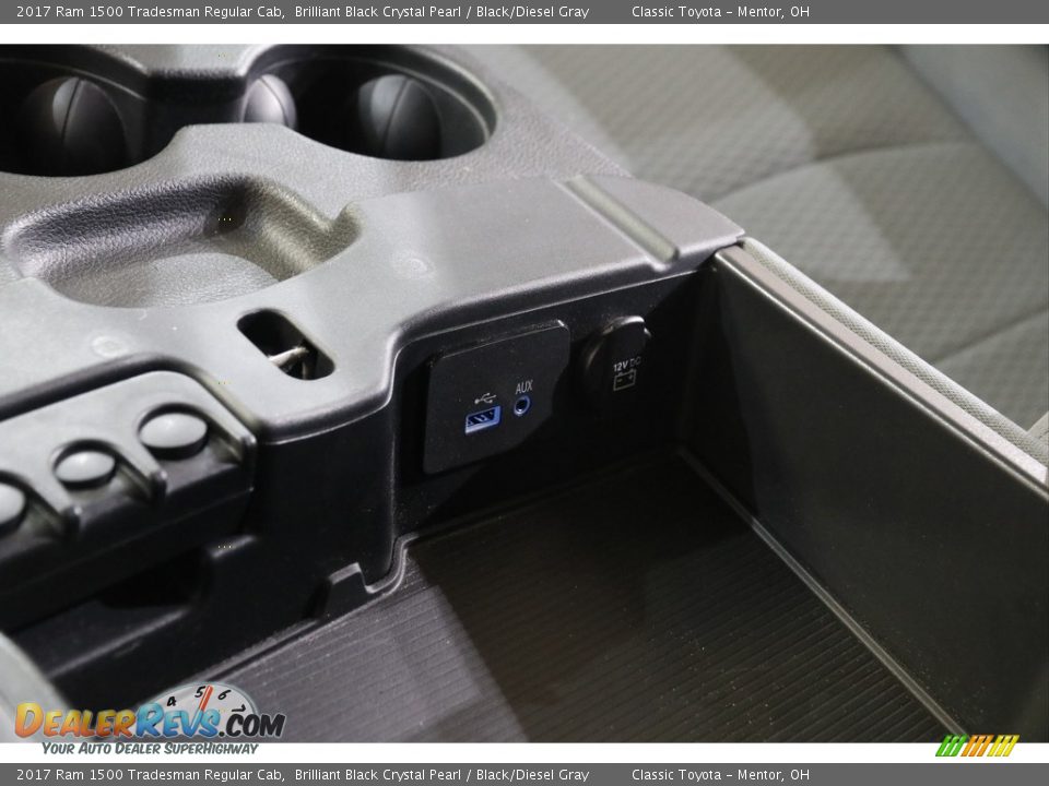 2017 Ram 1500 Tradesman Regular Cab Brilliant Black Crystal Pearl / Black/Diesel Gray Photo #13