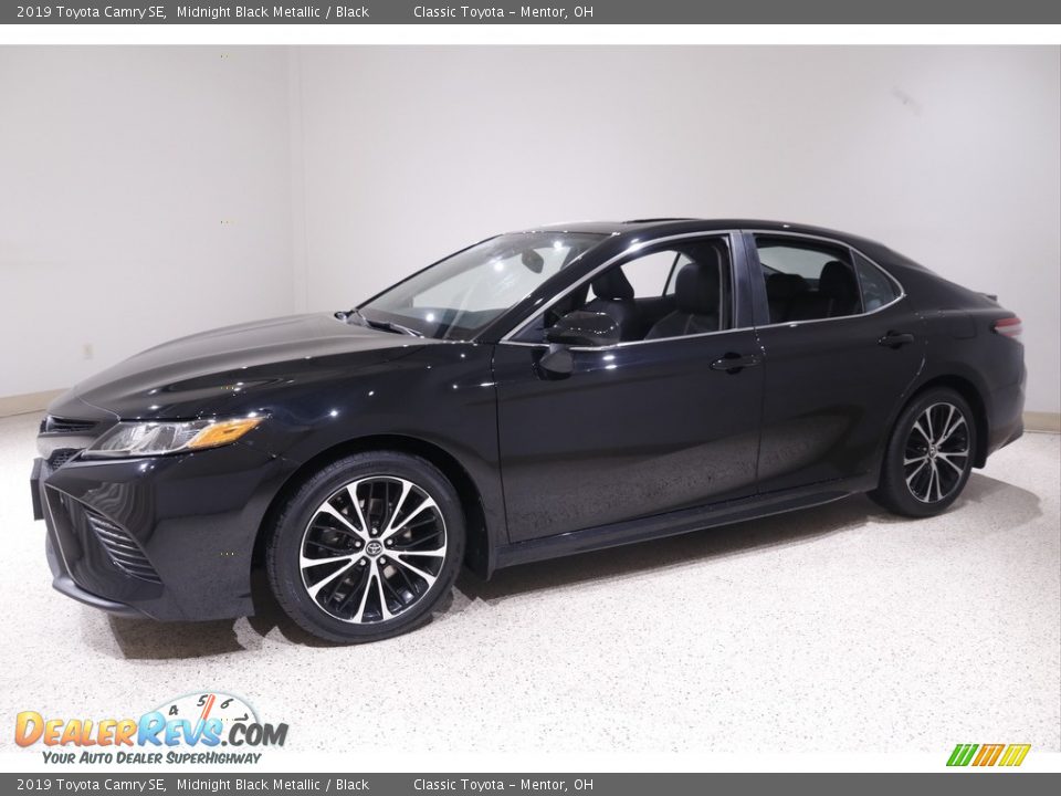 2019 Toyota Camry SE Midnight Black Metallic / Black Photo #3