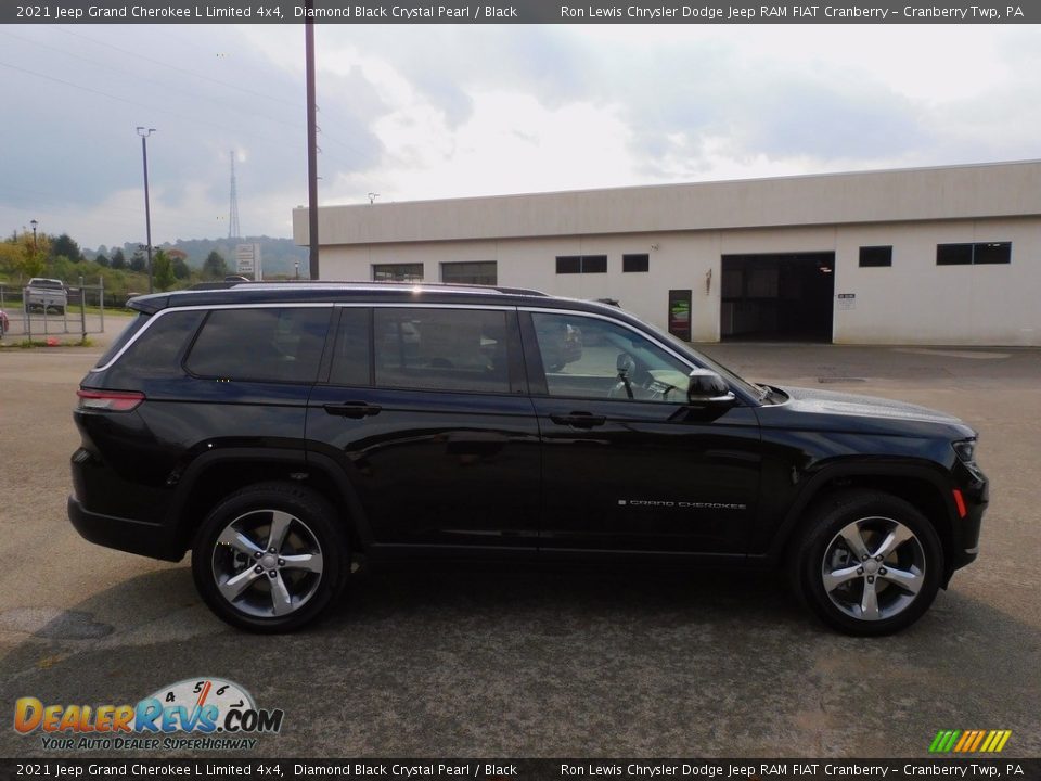 2021 Jeep Grand Cherokee L Limited 4x4 Diamond Black Crystal Pearl / Black Photo #4