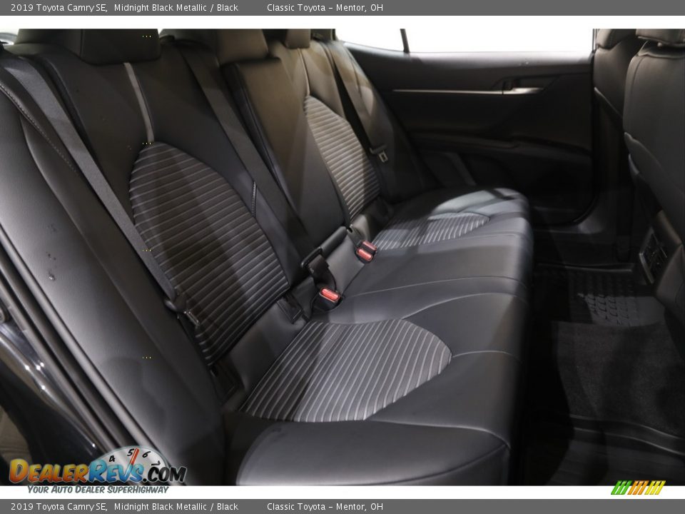 2019 Toyota Camry SE Midnight Black Metallic / Black Photo #14