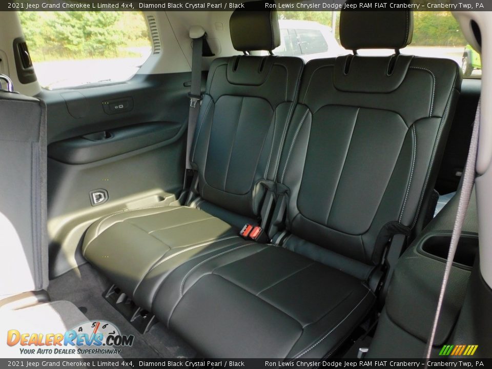2021 Jeep Grand Cherokee L Limited 4x4 Diamond Black Crystal Pearl / Black Photo #13