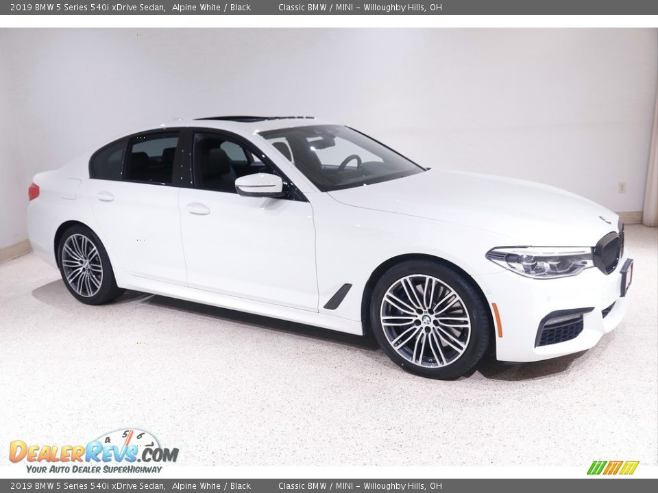 2019 BMW 5 Series 540i xDrive Sedan Alpine White / Black Photo #1