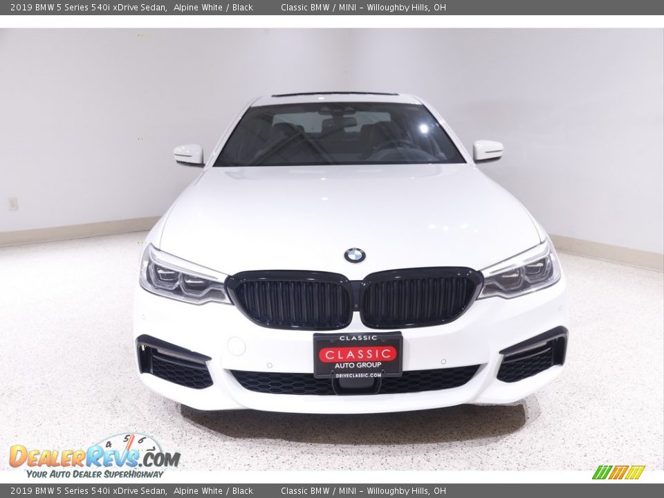 2019 BMW 5 Series 540i xDrive Sedan Alpine White / Black Photo #2