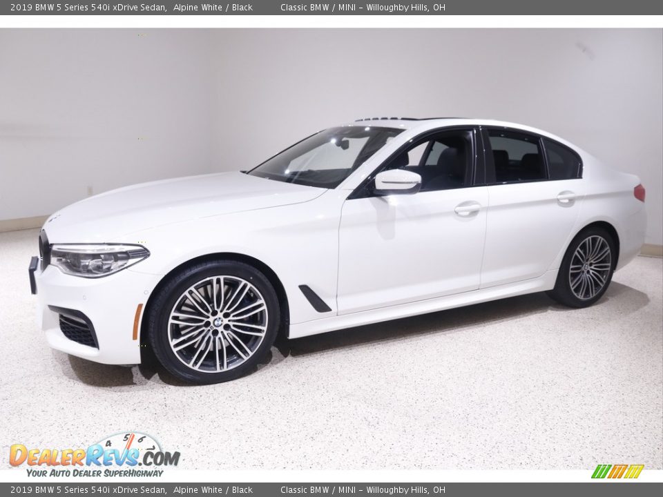 2019 BMW 5 Series 540i xDrive Sedan Alpine White / Black Photo #3