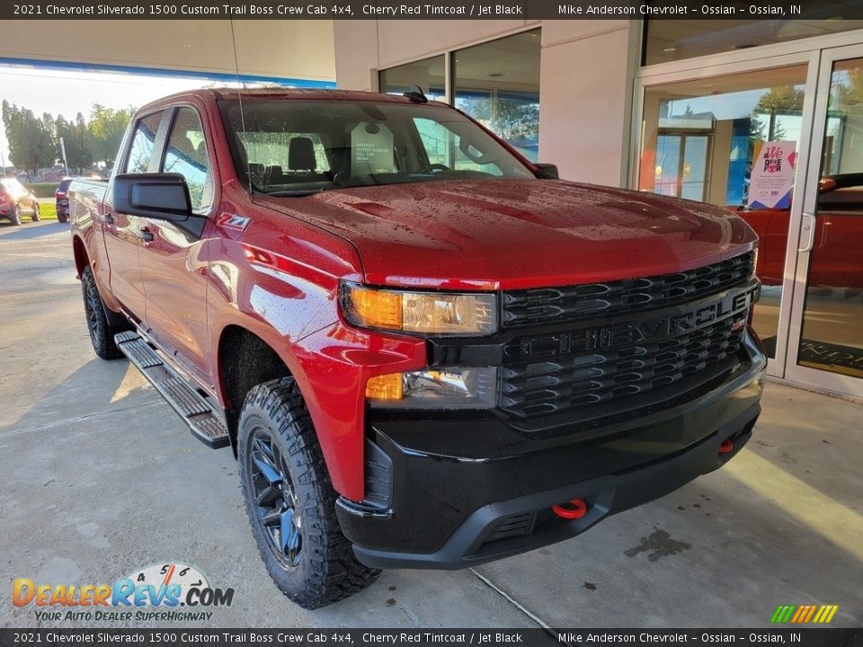 2021 Chevrolet Silverado 1500 Custom Trail Boss Crew Cab 4x4 Cherry Red Tintcoat / Jet Black Photo #2