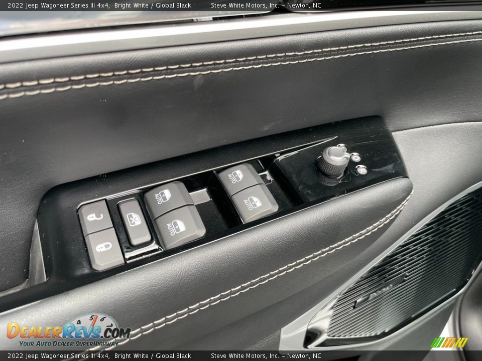 Controls of 2022 Jeep Wagoneer Series III 4x4 Photo #15