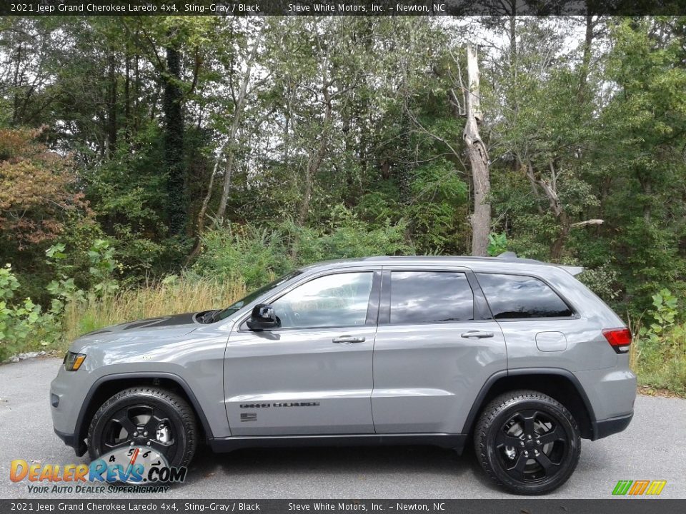 2021 Jeep Grand Cherokee Laredo 4x4 Sting-Gray / Black Photo #1