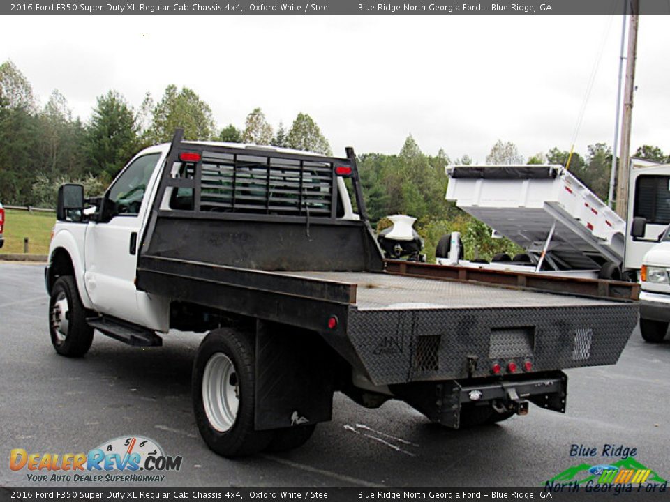 2016 Ford F350 Super Duty XL Regular Cab Chassis 4x4 Oxford White / Steel Photo #3