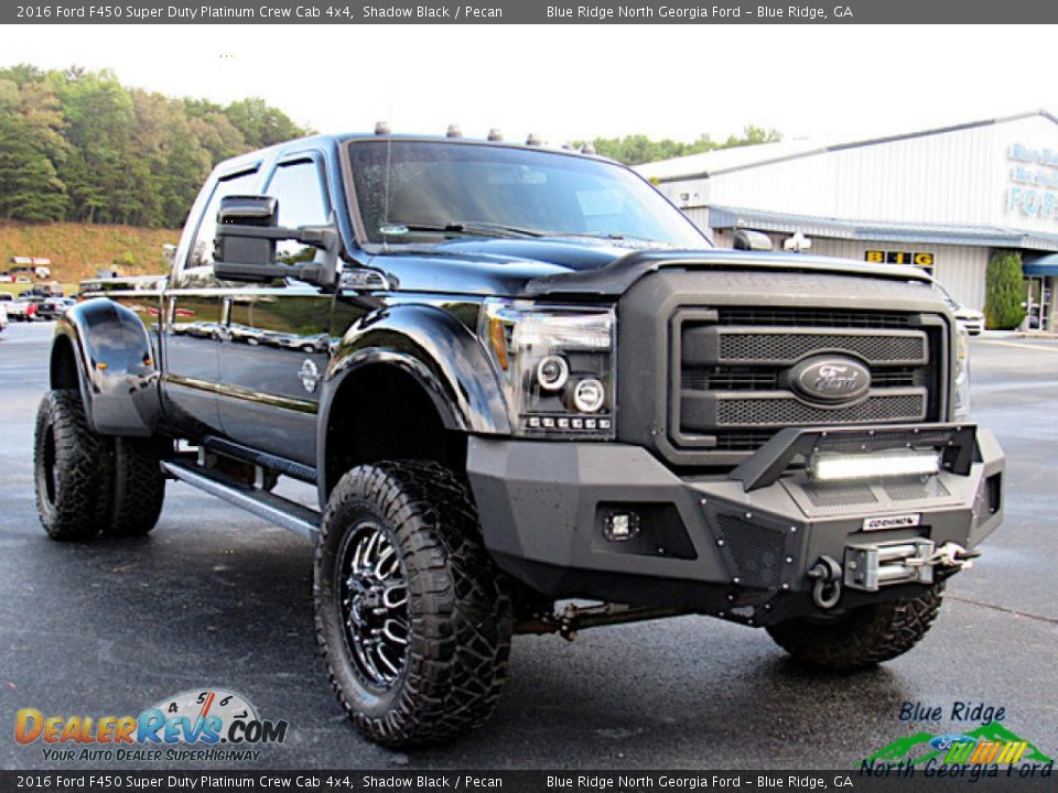Front 3/4 View of 2016 Ford F450 Super Duty Platinum Crew Cab 4x4 Photo #7