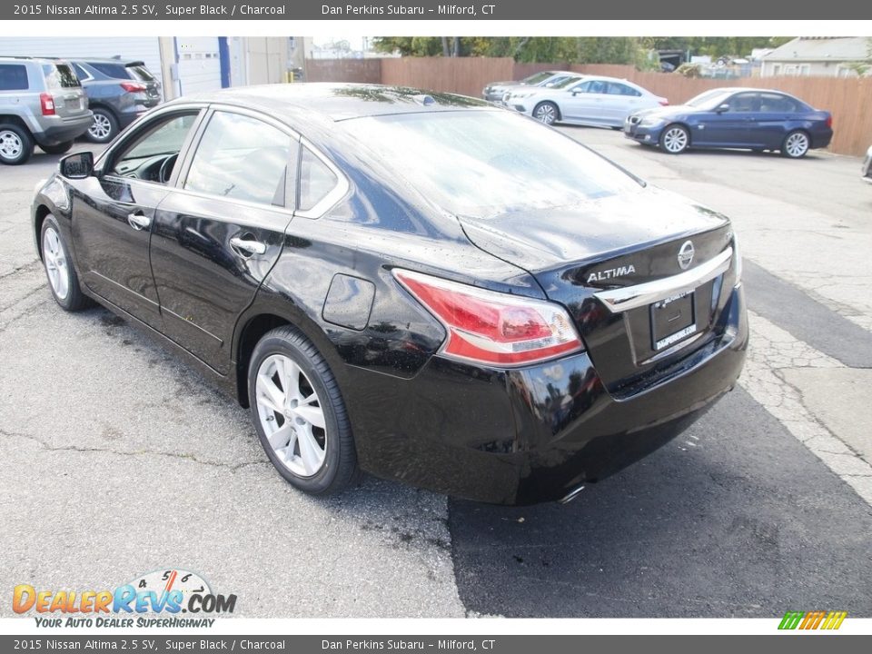 2015 Nissan Altima 2.5 SV Super Black / Charcoal Photo #7