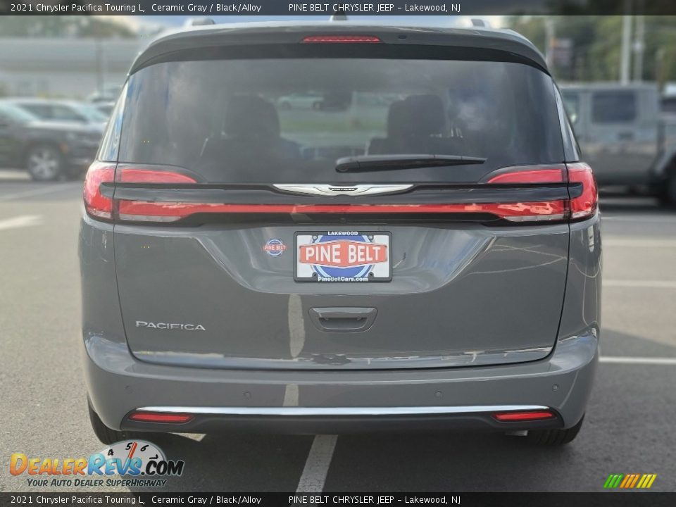 2021 Chrysler Pacifica Touring L Ceramic Gray / Black/Alloy Photo #7