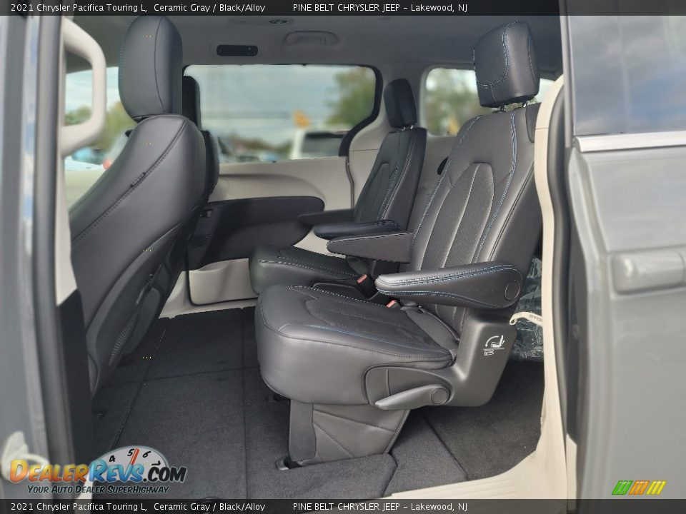 2021 Chrysler Pacifica Touring L Ceramic Gray / Black/Alloy Photo #9